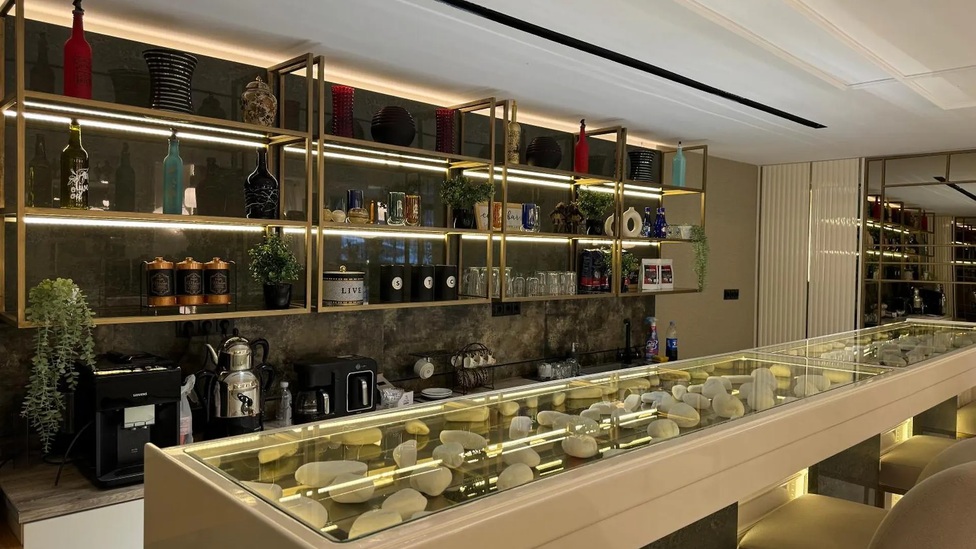 Atar Airport Hotel - Spa & Wellness Arnavutkoy 4*,