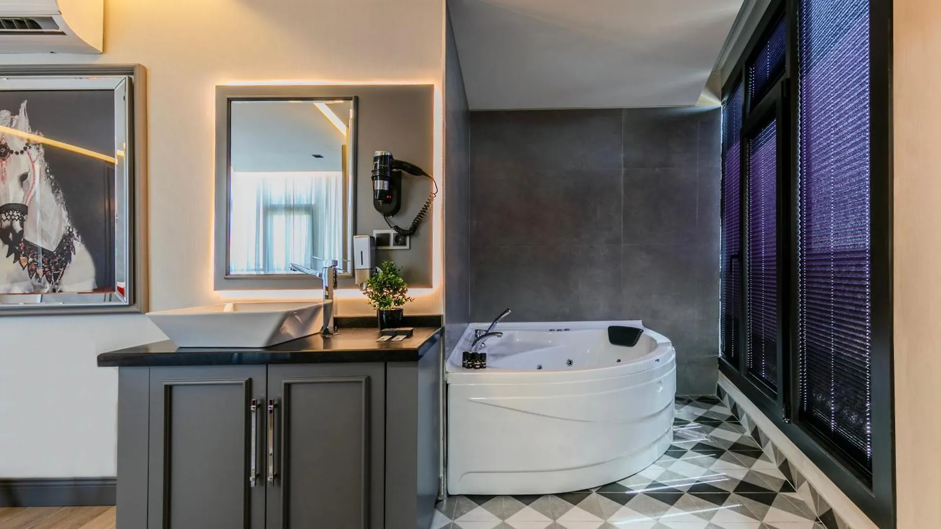 Atar Airport Hotel - Spa & Wellness Arnavutkoy 4*,  Turcia