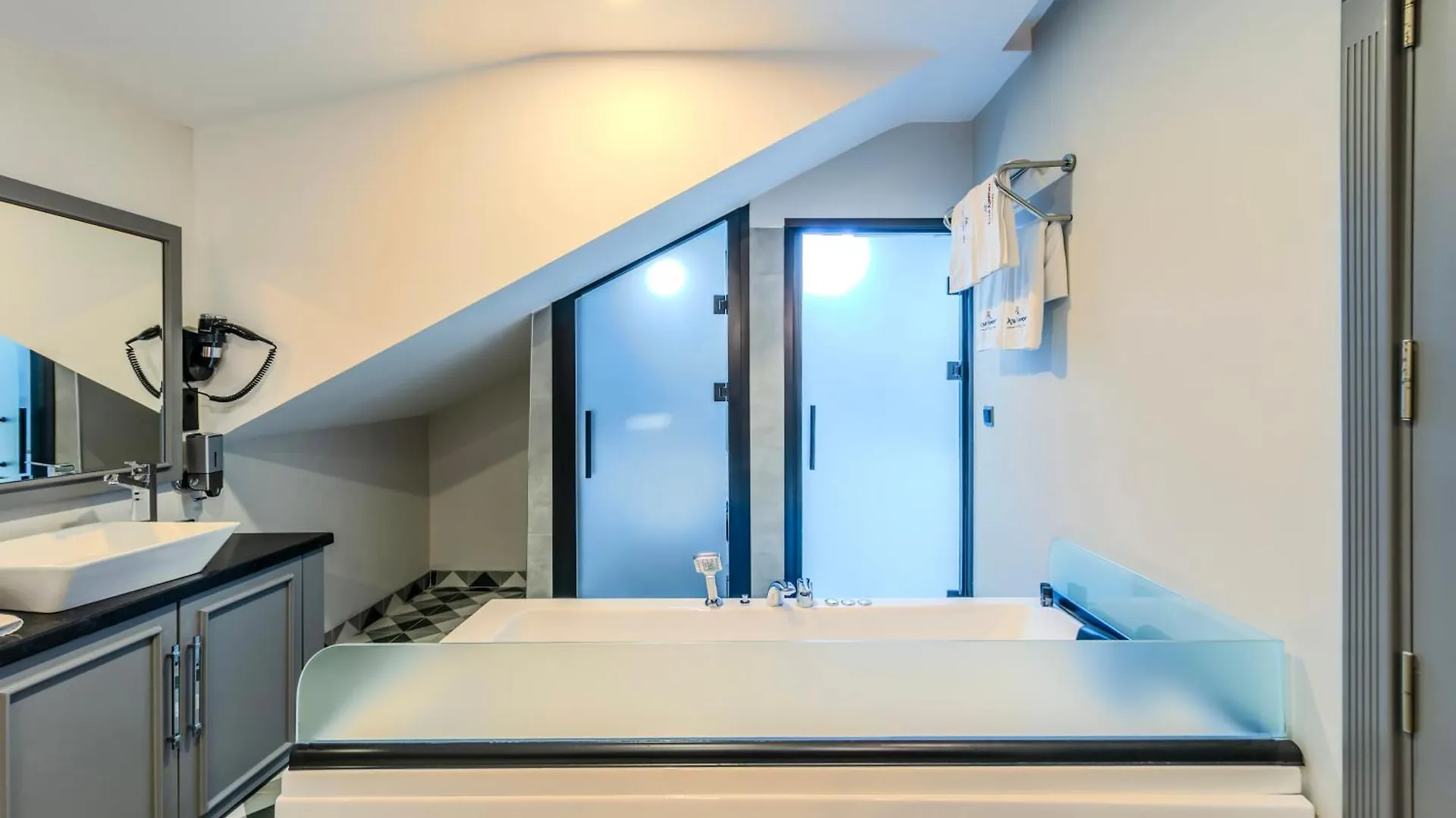 Atar Airport Hotel - Spa & Wellness Arnavutkoy